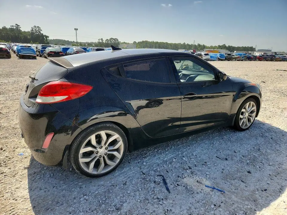 2013 HYUNDAI VELOSTER BASE  