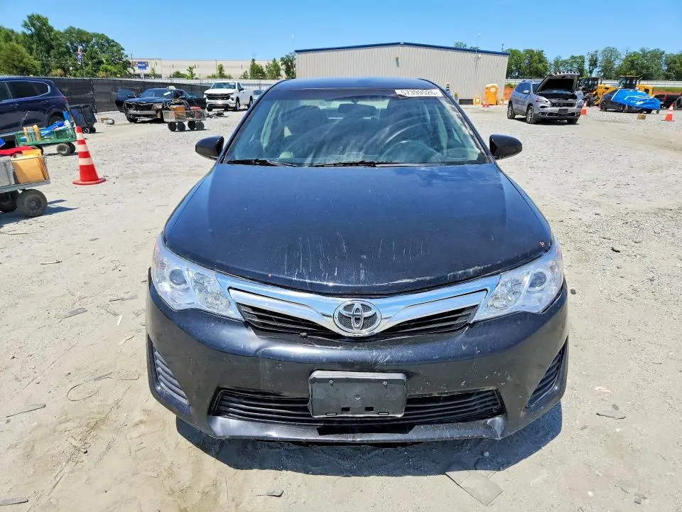 2013 TOYOTA CAMRY LE  