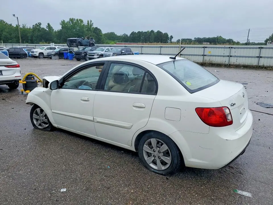 2011 KIA RIO LX  