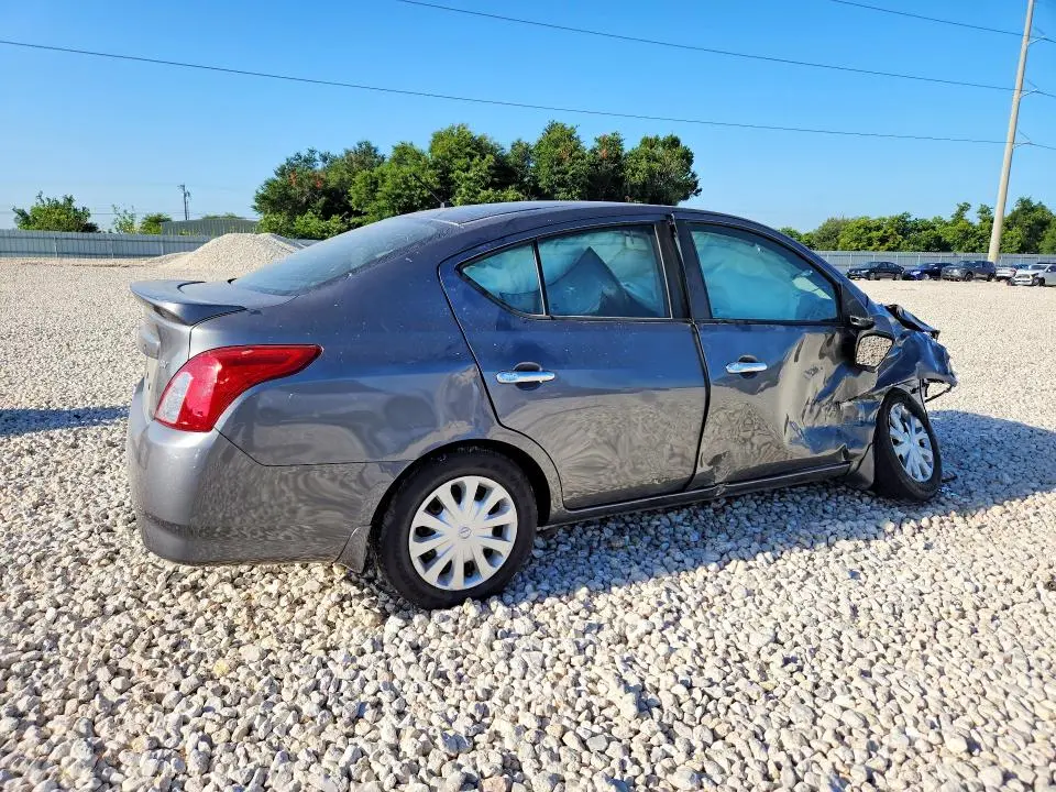 2017 NISSAN VERSA 1.6 SV  