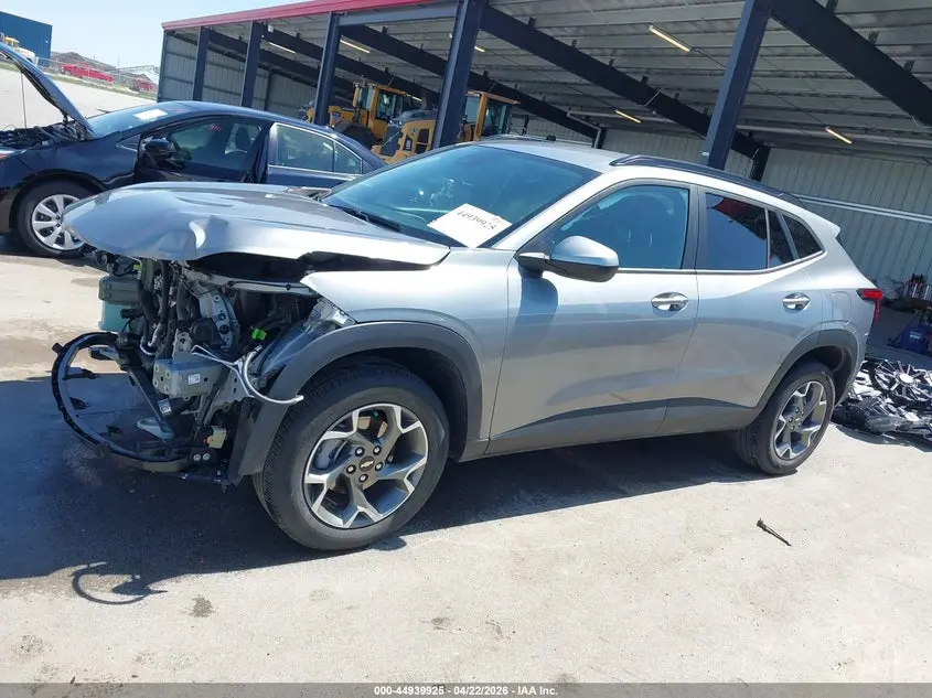 2025 CHEVROLET TRAX FWD LT