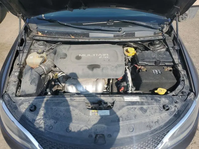 2015 CHRYSLER 200 LX  
