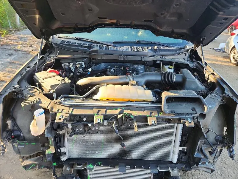 2025 FORD F150 XLT  
