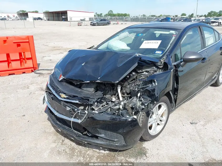 2017 CHEVROLET CRUZE LT AUTO