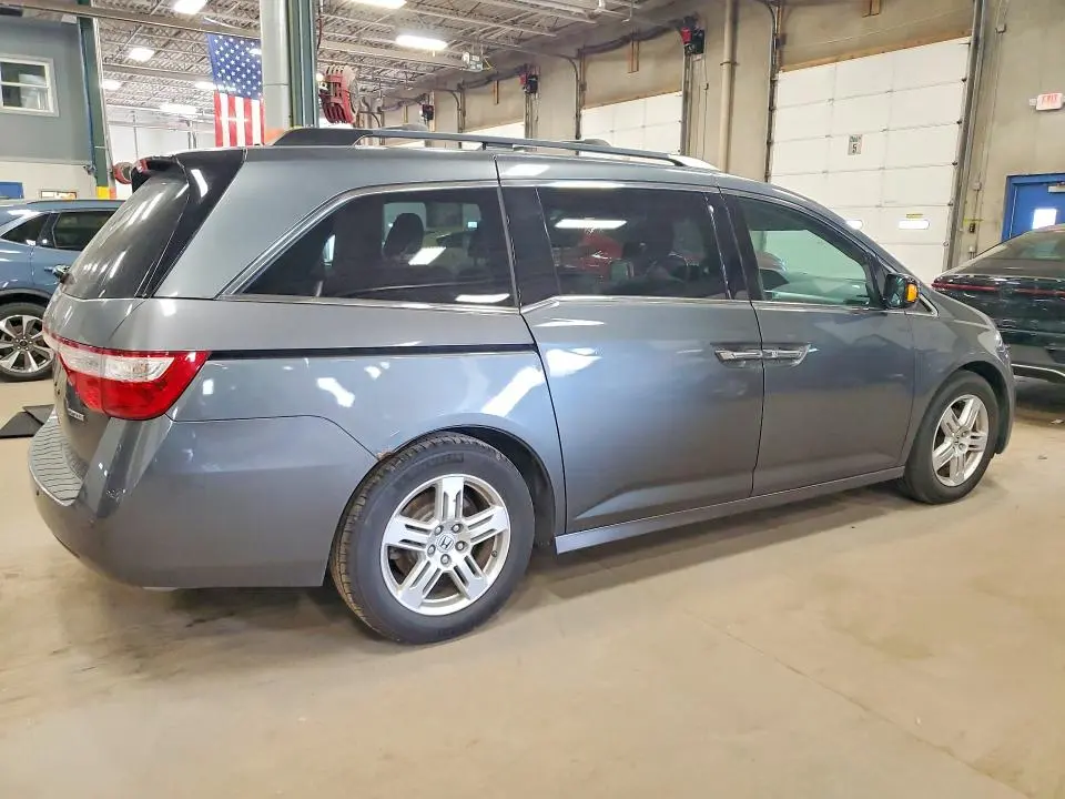 2011 HONDA ODYSSEY TOURING  