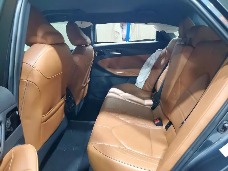 2019 TOYOTA AVALON LIMITED  