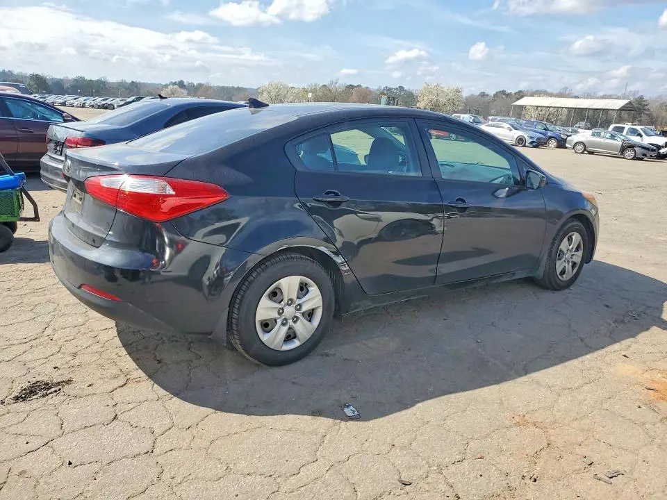 2016 KIA FORTE LX  