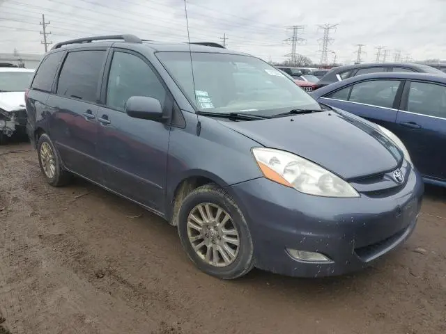 2010 TOYOTA SIENNA XLE  
