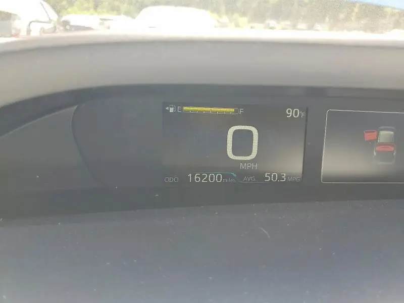 2021 TOYOTA PRIUS XLE  