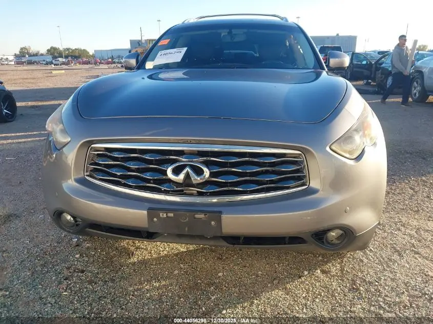 2011 INFINITI FX35  