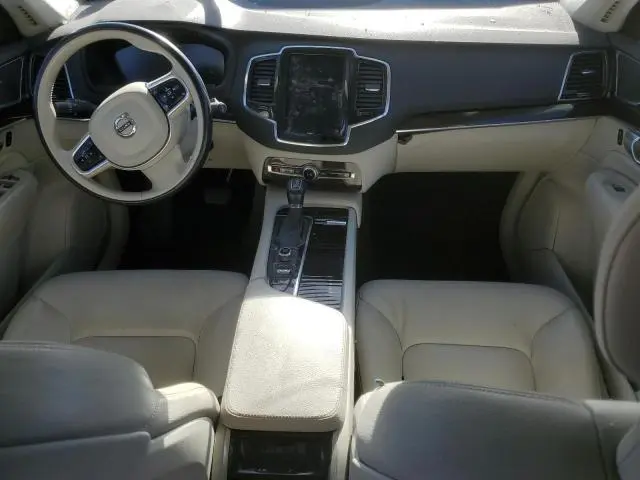 2018 VOLVO XC90 T6  