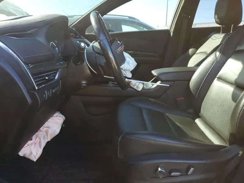 2019 CADILLAC XT4 SPORT  