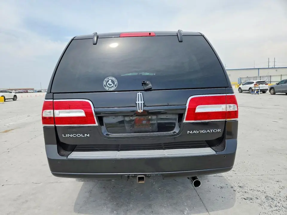 2010 LINCOLN NAVIGATOR L  