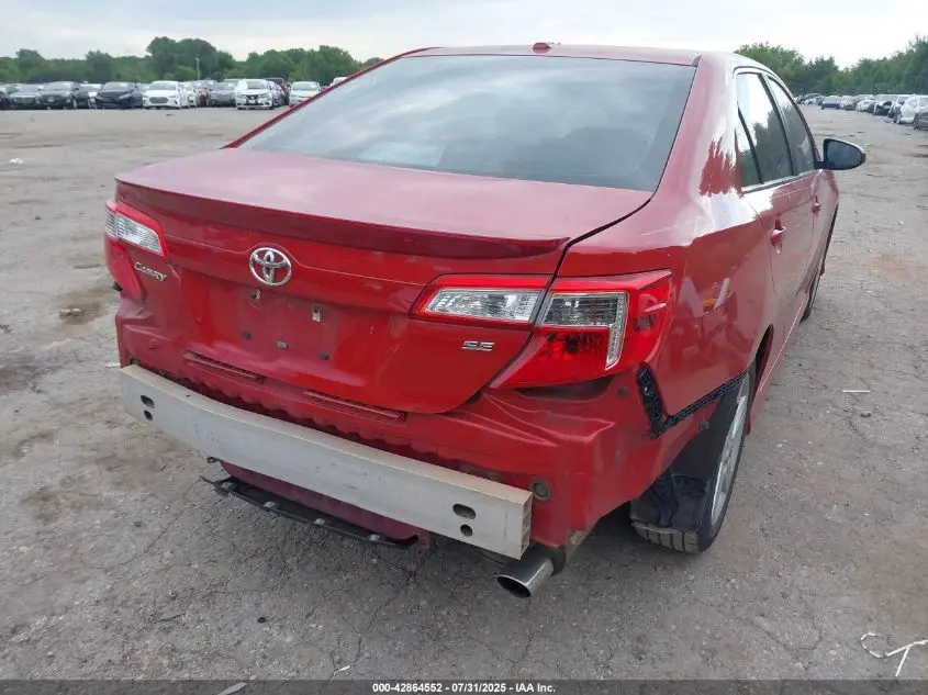 2012 TOYOTA CAMRY SE