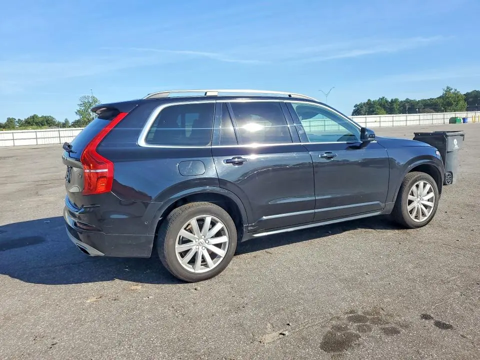 2016 VOLVO XC90 T6  