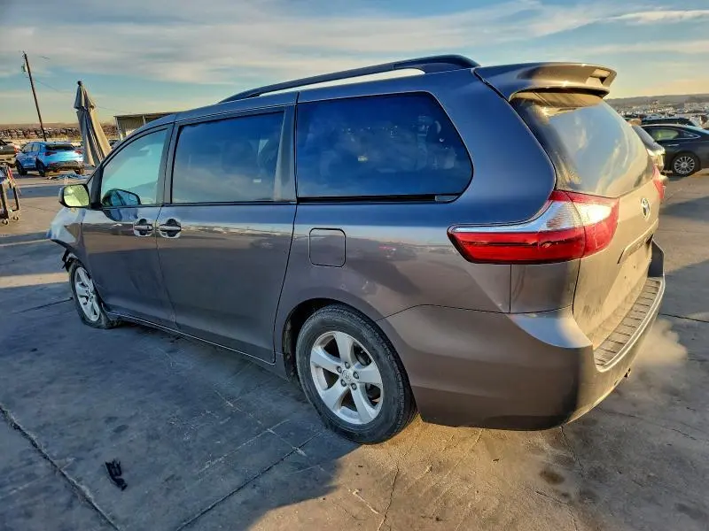 2016 TOYOTA SIENNA LE 8-PASSENGER  
