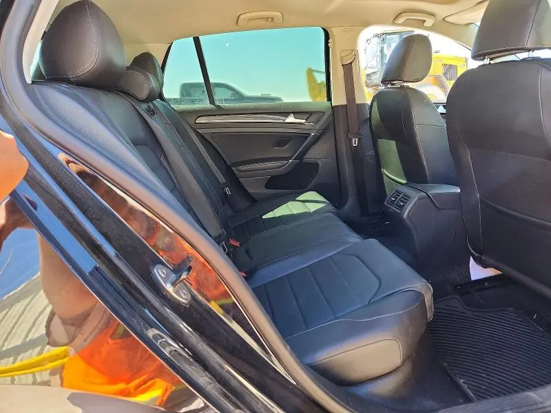 2015 VOLKSWAGEN GOLF TDI  