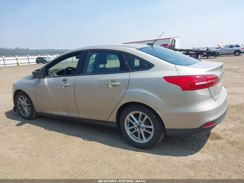 2015 FORD FOCUS SE