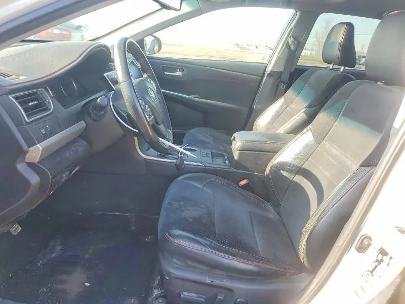 2015 TOYOTA CAMRY LE  