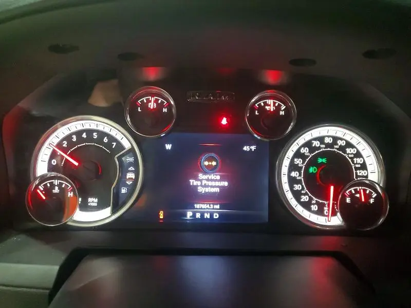 2016 RAM 1500 SPORT  