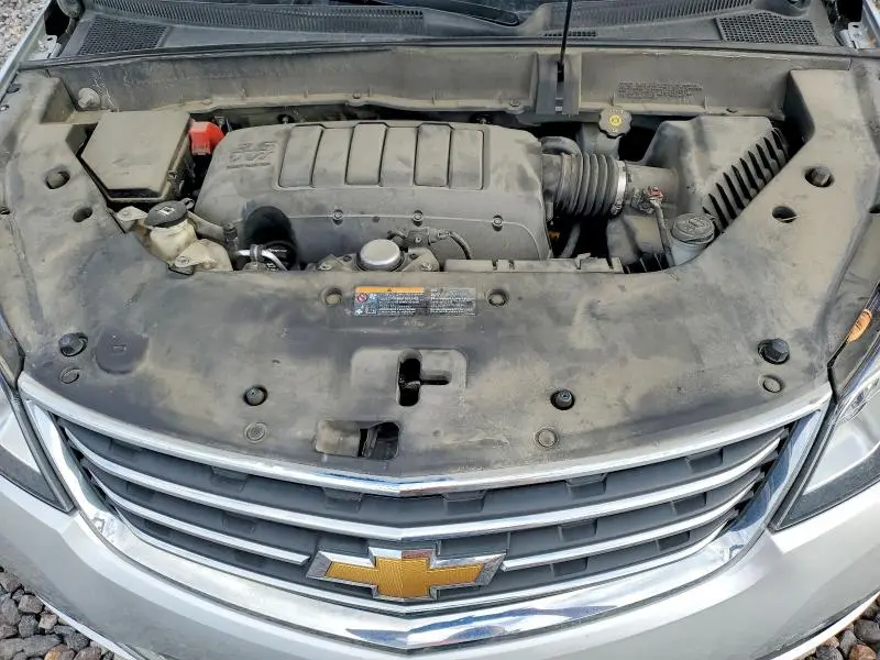 2017 CHEVROLET TRAVERSE LT  