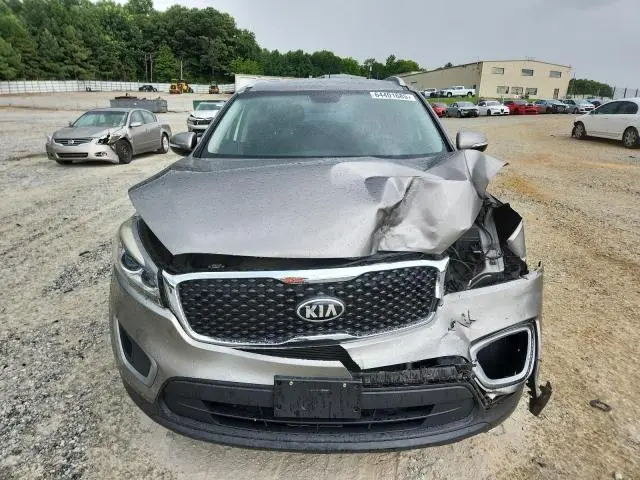 2017 KIA SORENTO LX  