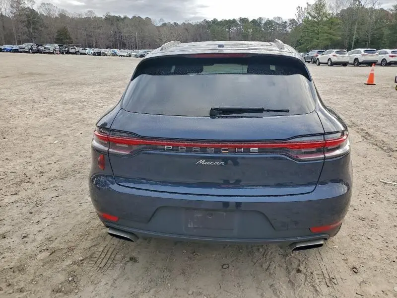 2021 PORSCHE MACAN   