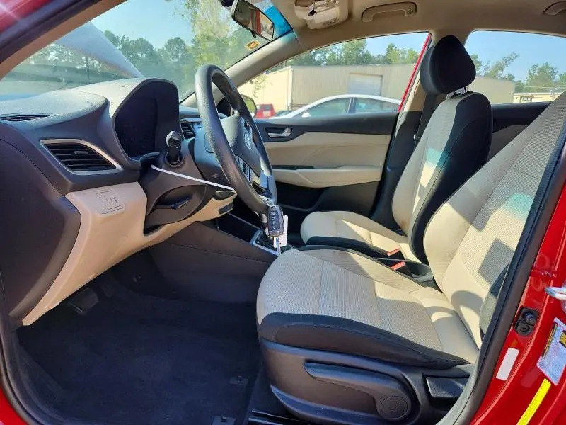 2019 HYUNDAI ACCENT SE  