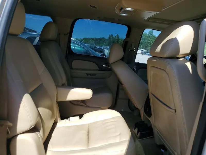 2013 CHEVROLET SUBURBAN K1500 LTZ  