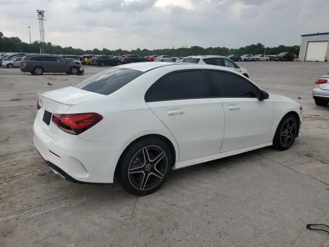 2019 MERCEDES-BENZ A 220  