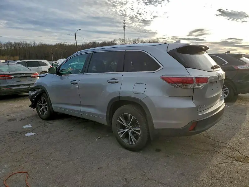 2016 TOYOTA HIGHLANDER XLE  