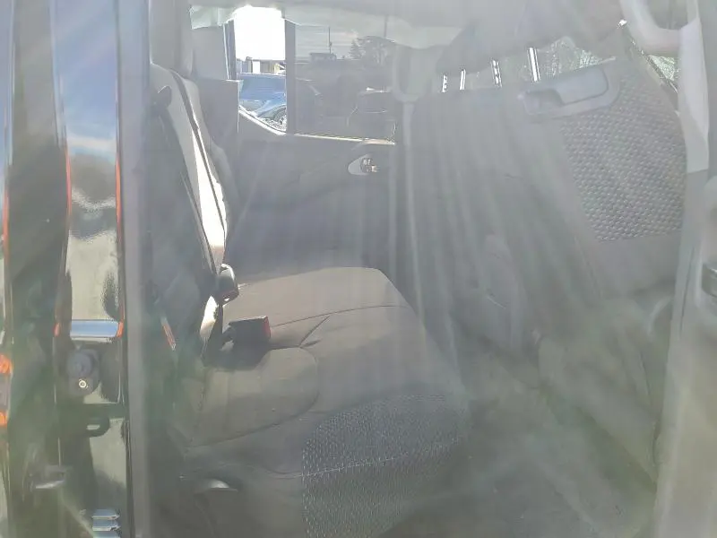 2012 NISSAN FRONTIER S  