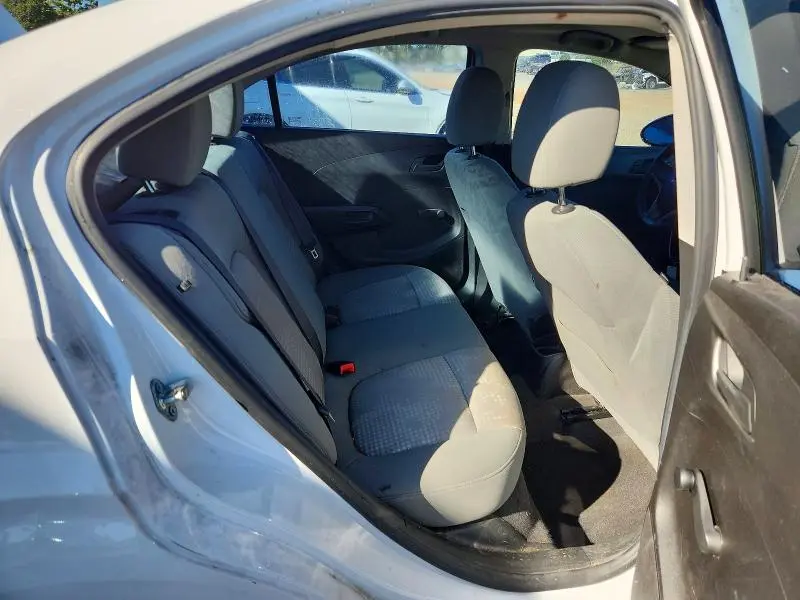 2015 CHEVROLET SONIC LS  