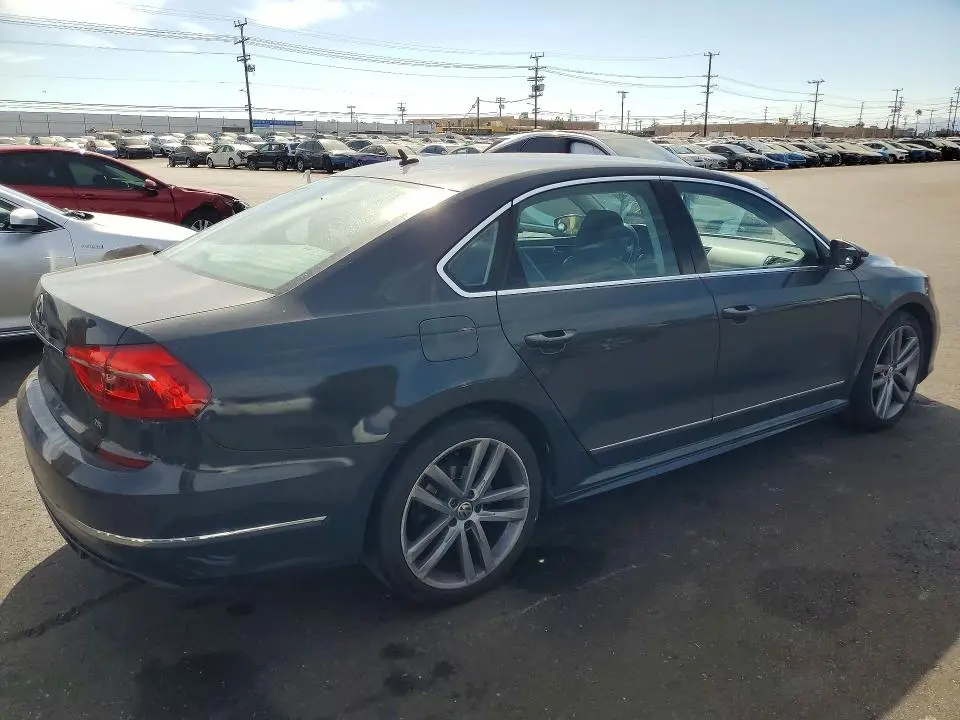 2016 VOLKSWAGEN PASSAT S  