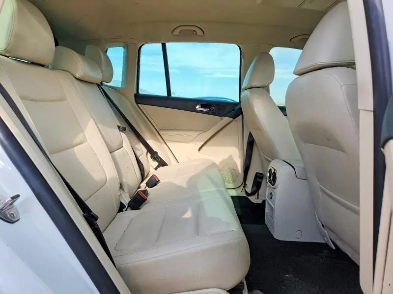 2013 VOLKSWAGEN TIGUAN S  