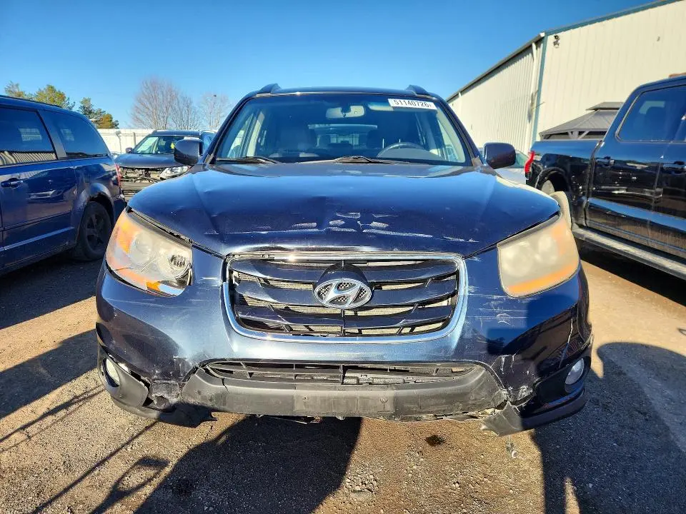 2010 HYUNDAI SANTA FE SE  