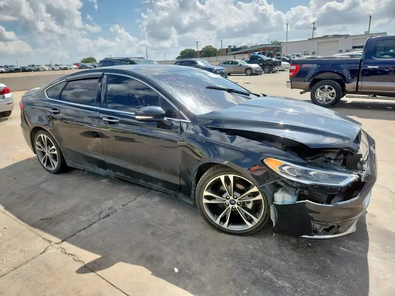 2020 FORD FUSION TITANIUM  