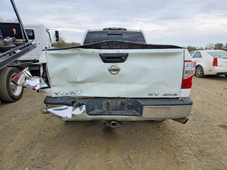 2018 NISSAN TITAN S  
