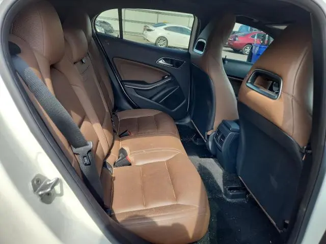2016 MERCEDES-BENZ GLA 250  