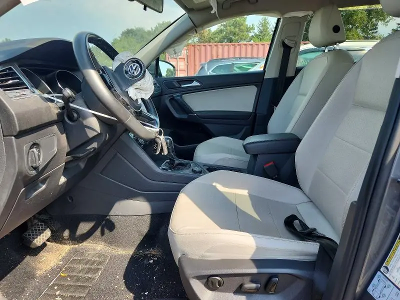 2020 VOLKSWAGEN TIGUAN SE  