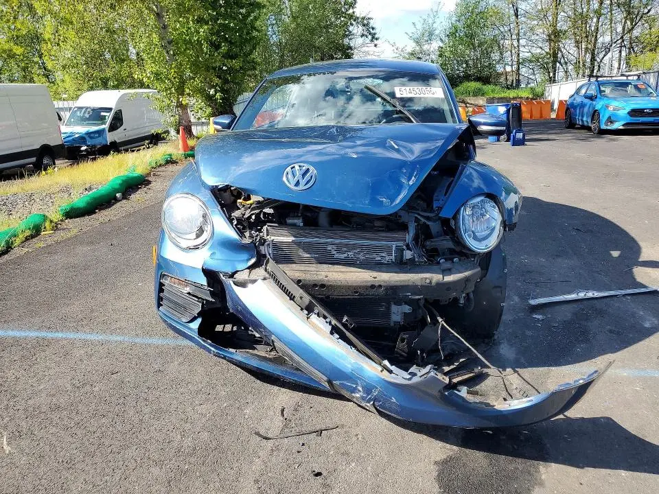 2019 VOLKSWAGEN BEETLE S  