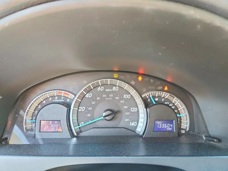 2013 TOYOTA CAMRY SE  