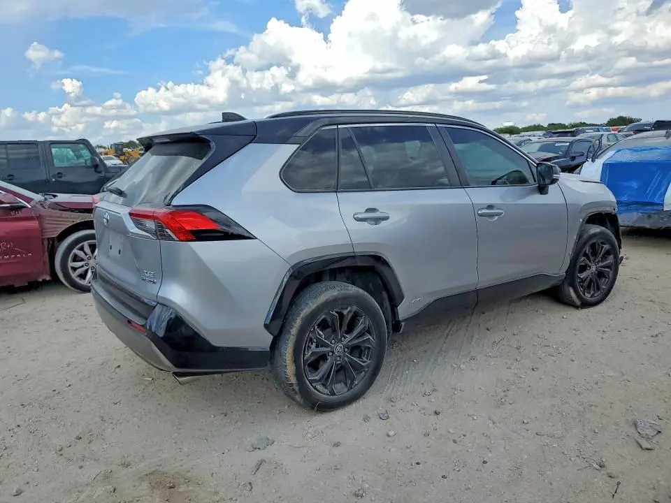 2022 TOYOTA RAV4 XSE  