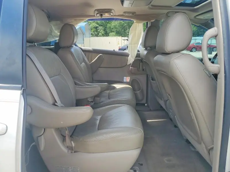 2010 TOYOTA SIENNA XLE LIMITED  