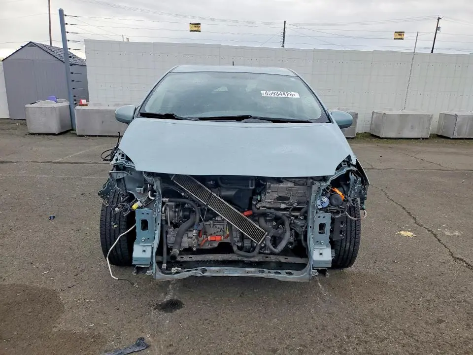 2014 TOYOTA PRIUS THREE  