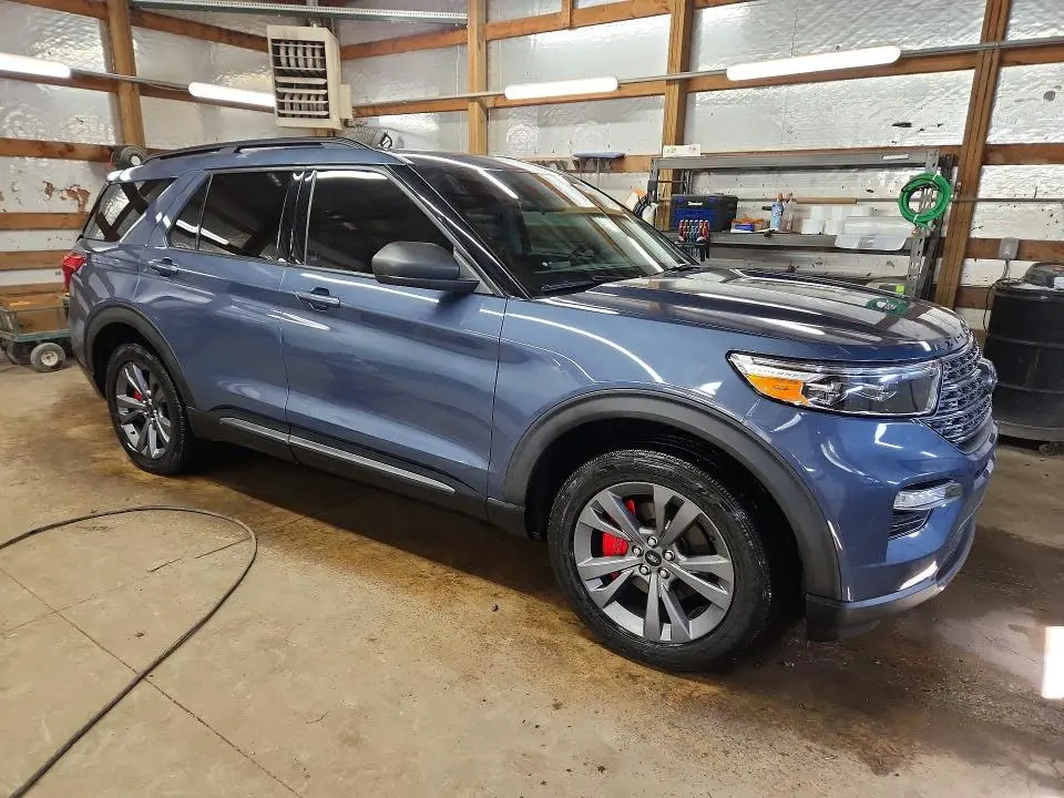 2021 FORD EXPLORER XLT  