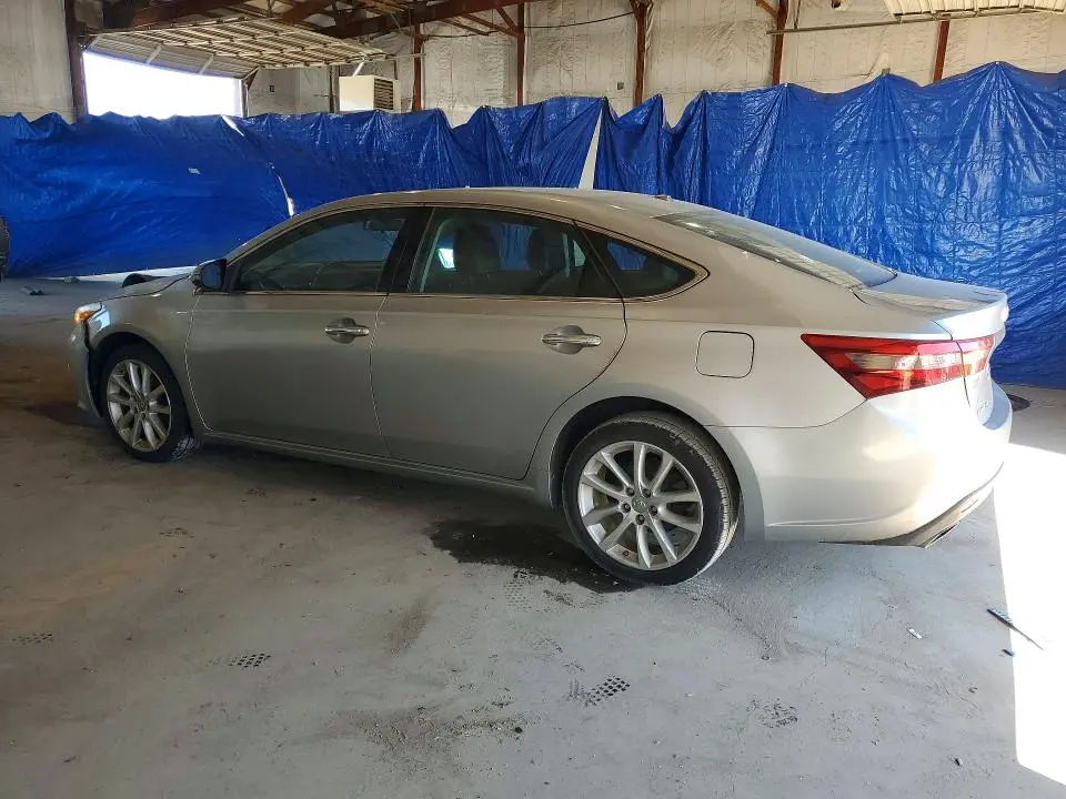 2016 TOYOTA AVALON XLE  