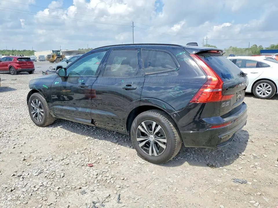 2025 VOLVO XC60 CORE  