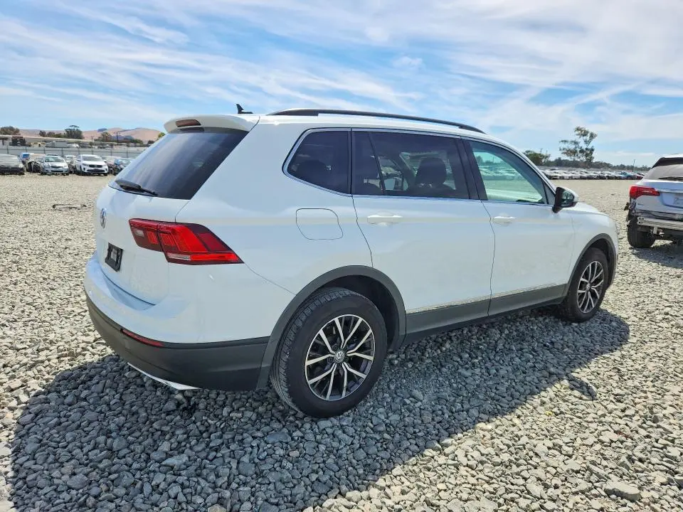 2020 VOLKSWAGEN TIGUAN SE  