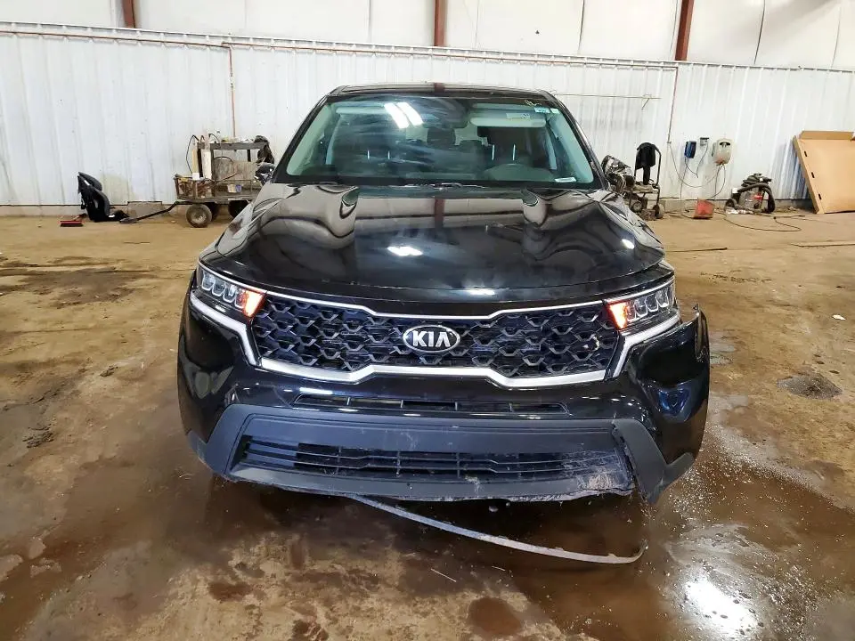 2021 KIA SORENTO LX  